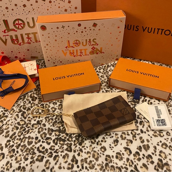 Louis Vuitton Key Pouch - Picture 1 of 9